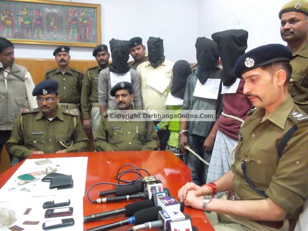 Darbhanga Poslice SSP Manu Maharaj addressing press conference