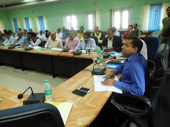 Patna DM meets with RBI and Bank officials, asks banks for more cooperation